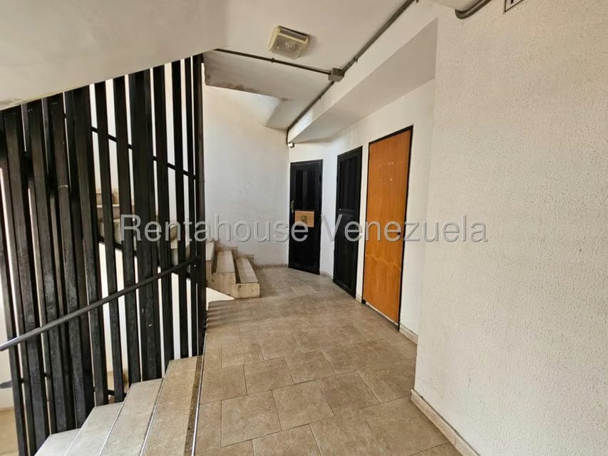 Apartamento (1 Nivel) en Venta en Zona Centro, Aragua - 27