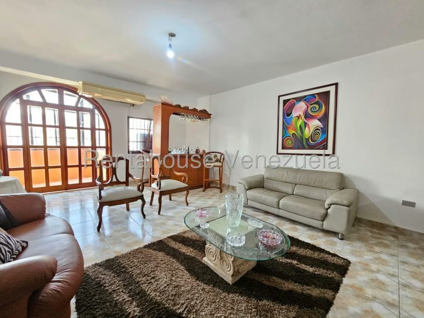 Apartamento (1 Nivel) en Venta en Zona Centro, Aragua - 4