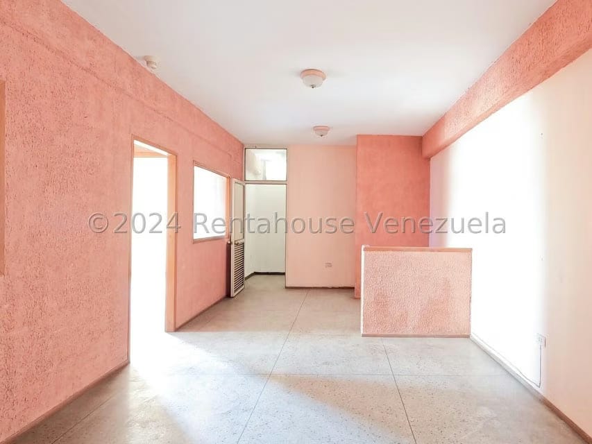 Comercial (Oficina) en Venta en Centro, Lara