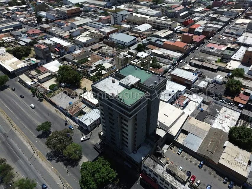 Comercial (Oficina) en Venta en Centro, Lara - 30