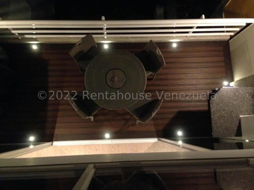 Apartamento (Duplex) en Venta en Parque Oripoto, Distrito Metropolitano - 19