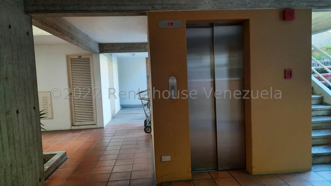 Apartamento (Duplex) en Venta en Parque Oripoto, Distrito Metropolitano - 8