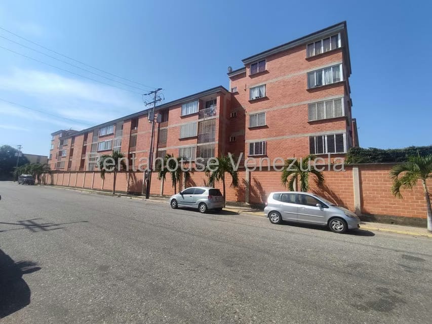 Apartamento (1 Nivel) en Alquiler en Ciudad Alianza, Carabobo - 19