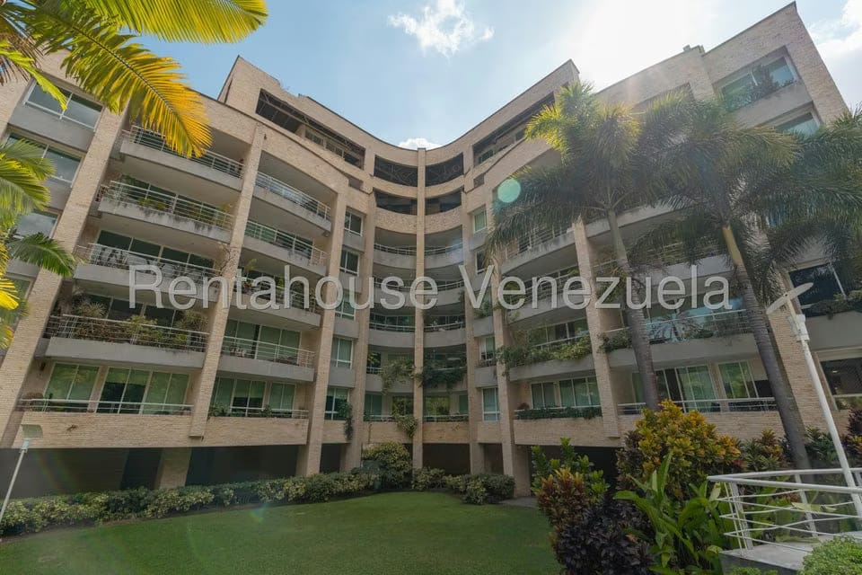 Apartamento (Planta Baja) en Venta en La Castellana, Distrito Metropolitano - 2