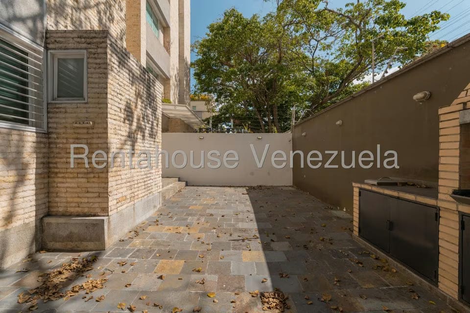 Apartamento (Planta Baja) en Venta en La Castellana, Distrito Metropolitano - 24