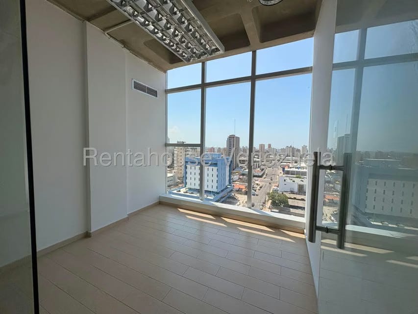 Comercial (Oficina) en Venta en 5 de Julio, Zulia - 27