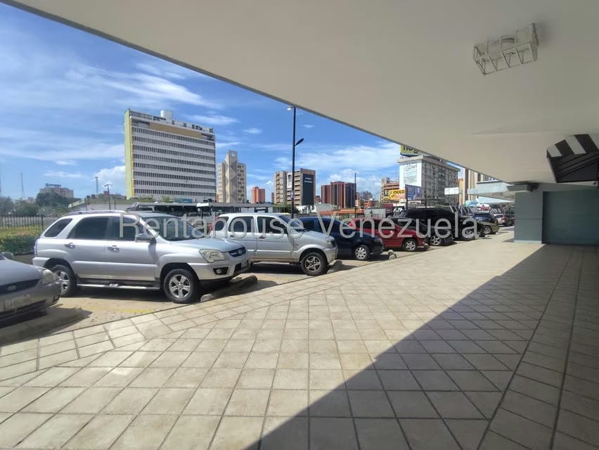 Comercial (Local Comercial) en Alquiler en 5 de Julio, Zulia - 26