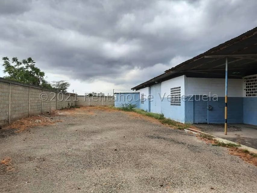 Comercial (Galpon - Deposito) en Venta en Carretera O, Zulia - 5