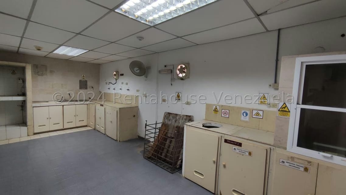 Comercial (Local Comercial) en Venta en La Limpia, Zulia - 11