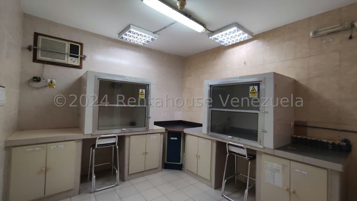 Comercial (Local Comercial) en Venta en La Limpia, Zulia - 16