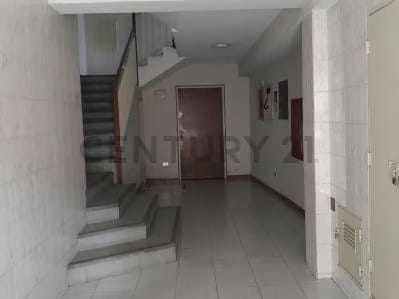 VENTA DE EDIFICIO EN BARUTA - 2