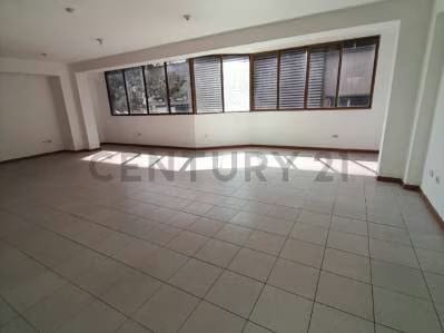 VENTA DE EDIFICIO EN BARUTA - 5