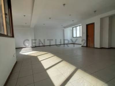 VENTA DE EDIFICIO EN BARUTA - 8