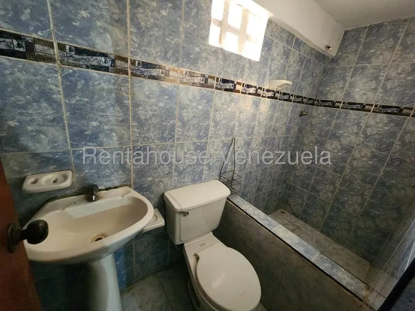 Comercial (Local Comercial) en Alquiler en La Esmeralda, Carabobo - 15