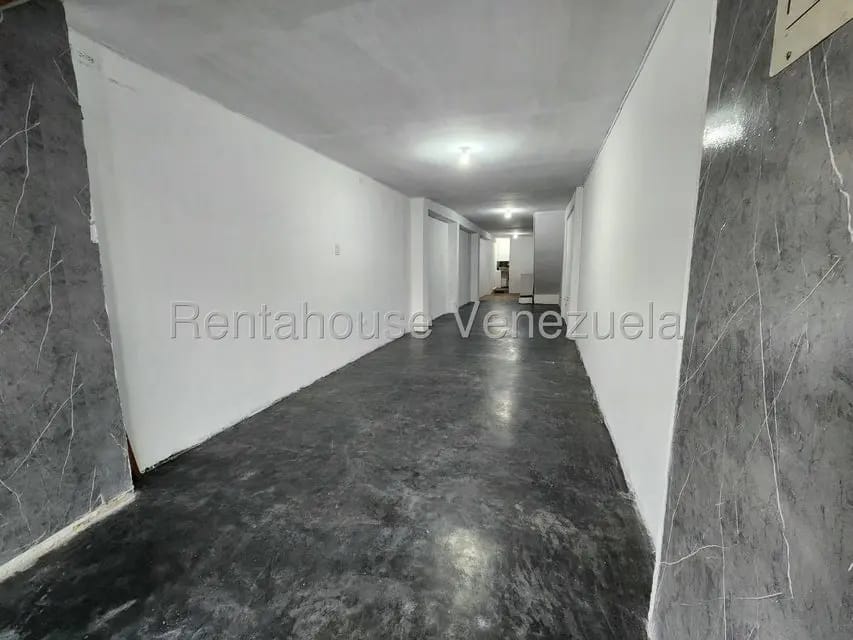 Comercial (Local Comercial) en Alquiler en La Esmeralda, Carabobo - 5