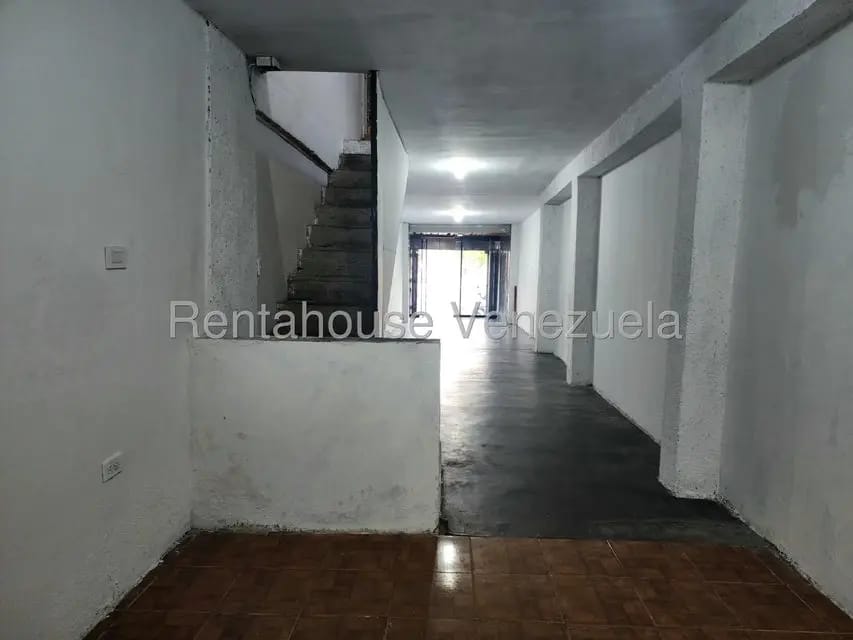 Comercial (Local Comercial) en Alquiler en La Esmeralda, Carabobo - 9