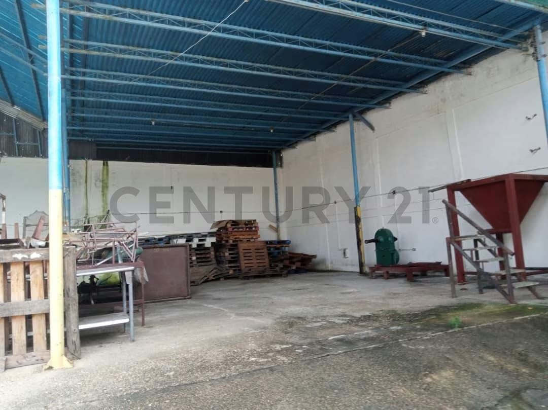 Galpon con oficina en Alquiler, sector Monterrey de Anaco - 3