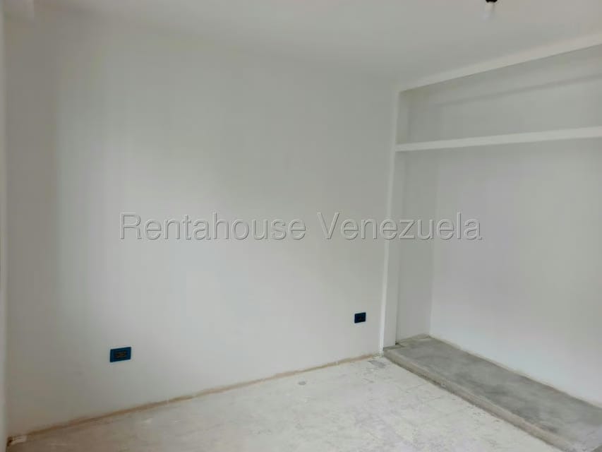 Casa (Multipes Niveles) en Venta en Lomas de Prados del Este, Distrito Metropolitano - 15