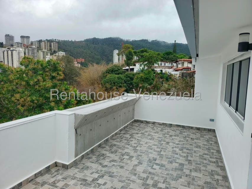 Casa (Multipes Niveles) en Venta en Lomas de Prados del Este, Distrito Metropolitano - 23
