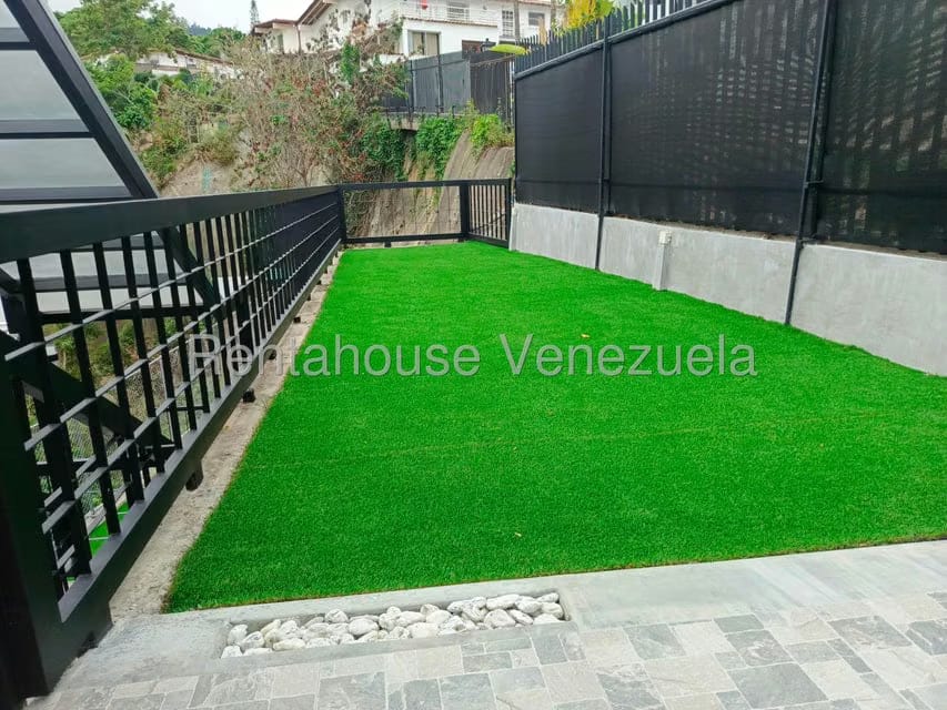 Casa (Multipes Niveles) en Venta en Lomas de Prados del Este, Distrito Metropolitano - 27