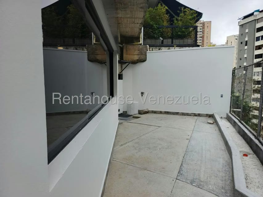 Casa (Multipes Niveles) en Venta en Lomas de Prados del Este, Distrito Metropolitano - 34