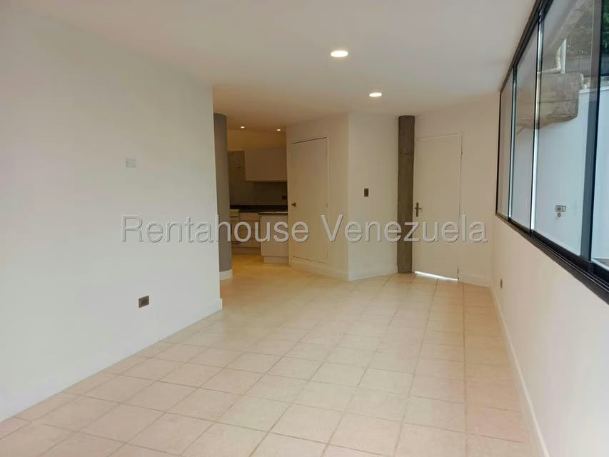 Casa (Multipes Niveles) en Venta en Lomas de Prados del Este, Distrito Metropolitano - 38