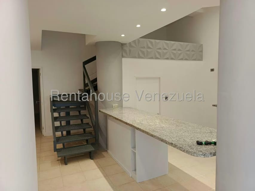 Casa (Multipes Niveles) en Venta en Lomas de Prados del Este, Distrito Metropolitano - 41