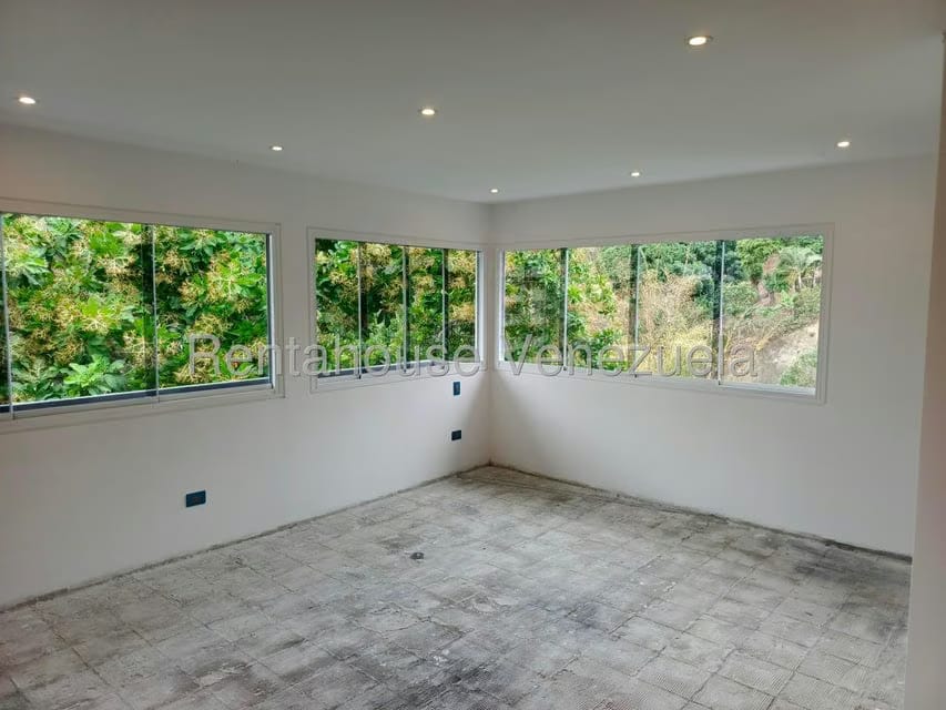 Casa (Multipes Niveles) en Venta en Lomas de Prados del Este, Distrito Metropolitano - 6