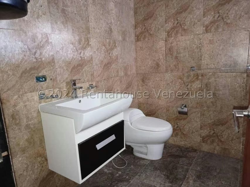 Casa (Multipes Niveles) en Venta en Lomas de Prados del Este, Distrito Metropolitano - 54
