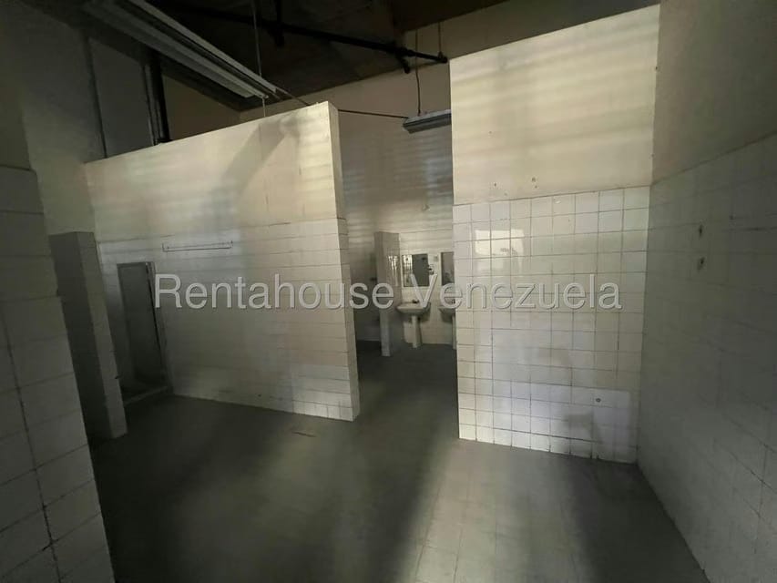 Comercial (Galpon - Deposito) en Alquiler en El Tambor, Miranda - 19