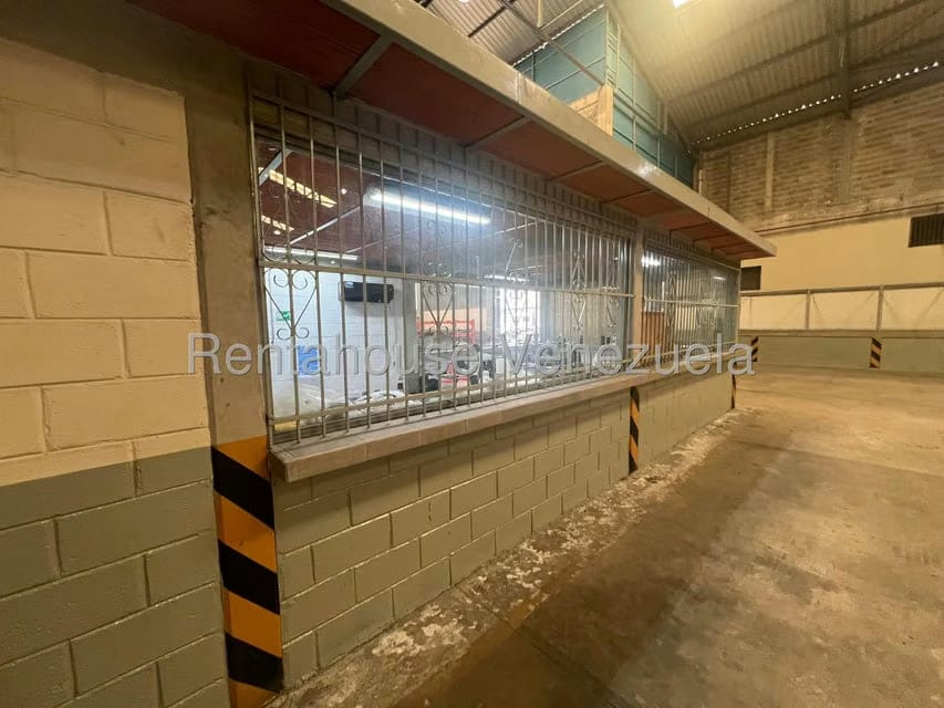 Comercial (Galpon - Deposito) en Alquiler en El Tambor, Miranda - 3