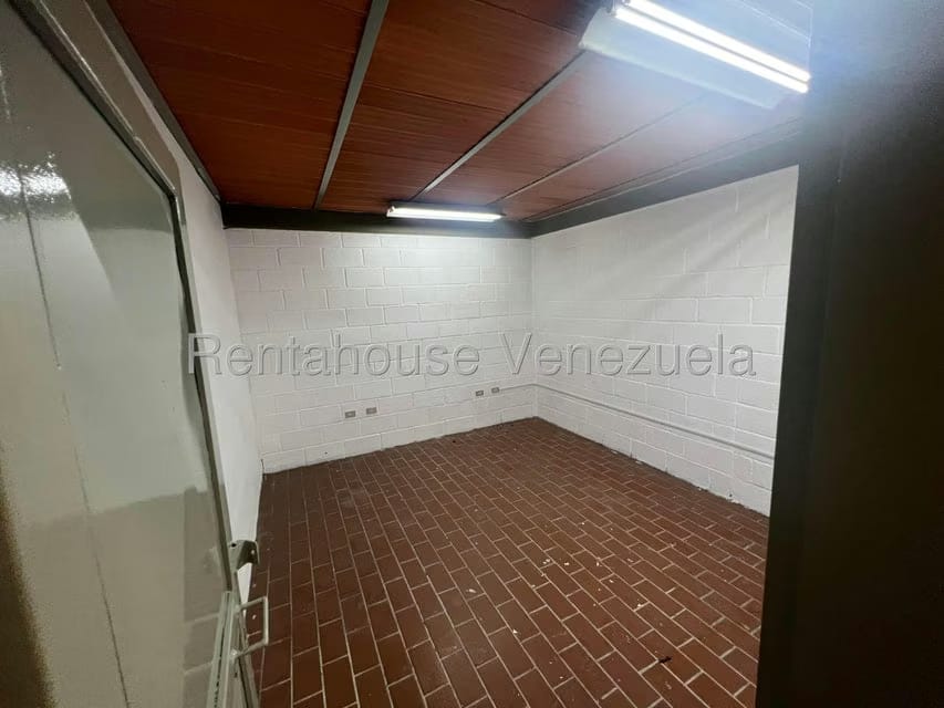 Comercial (Galpon - Deposito) en Alquiler en El Tambor, Miranda - 4