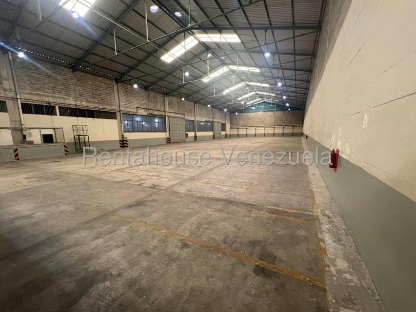 Comercial (Galpon - Deposito) en Alquiler en El Tambor, Miranda - 5