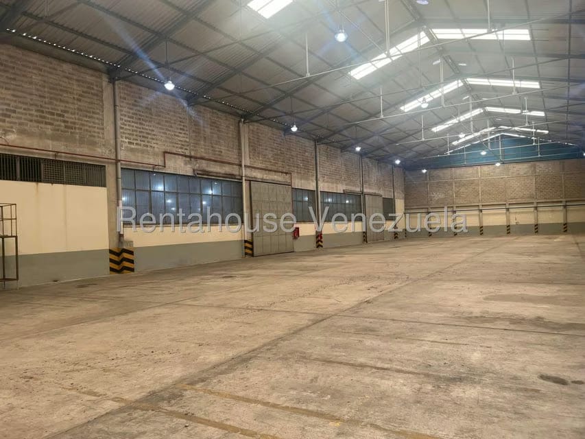 Comercial (Galpon - Deposito) en Alquiler en El Tambor, Miranda - 10