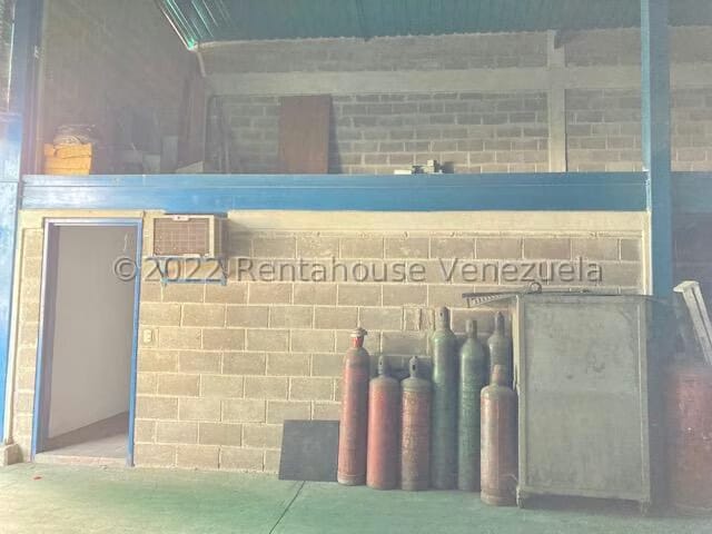 Comercial (Galpon - Deposito) en Venta en La Sabana, Miranda - 27