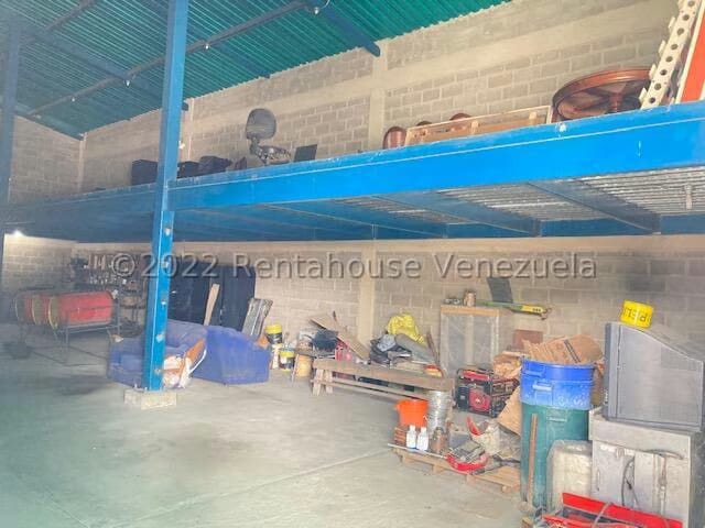 Comercial (Galpon - Deposito) en Venta en La Sabana, Miranda - 28