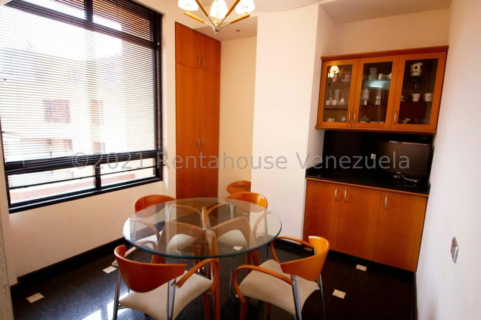 Apartamento (Duplex) en Alquiler en Los Samanes, Distrito Metropolitano - 29