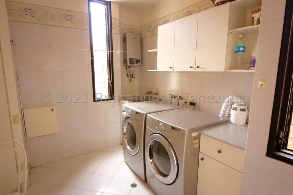 Apartamento (Duplex) en Alquiler en Los Samanes, Distrito Metropolitano - 30