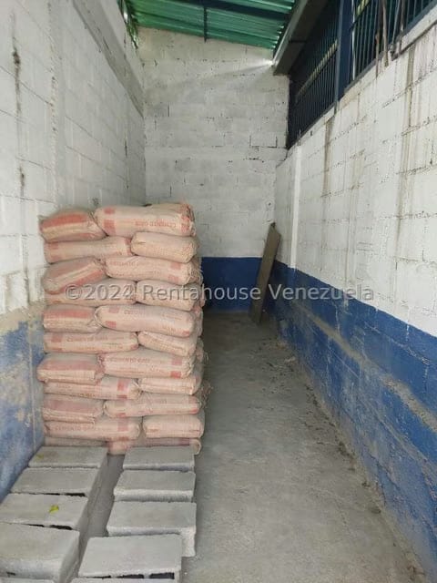 Comercial (Galpon - Deposito) en Alquiler en El Ingenio, Miranda - 2