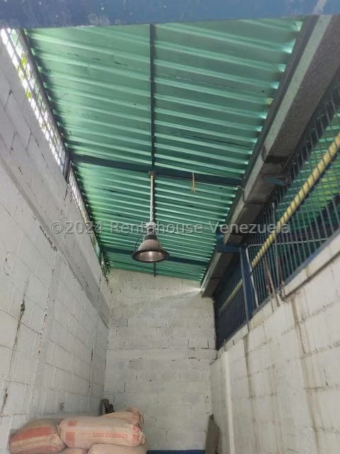 Comercial (Galpon - Deposito) en Alquiler en El Ingenio, Miranda - 3