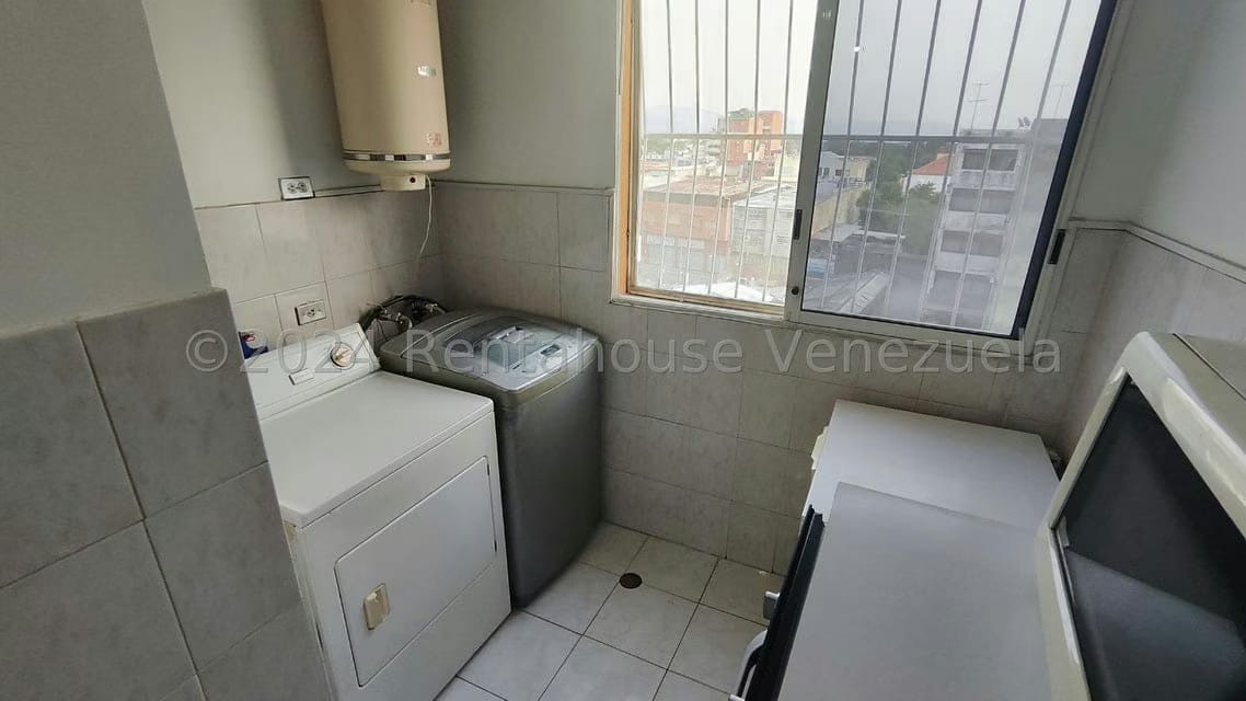 Apartamento (1 Nivel) en Venta en Centro, Aragua - 16