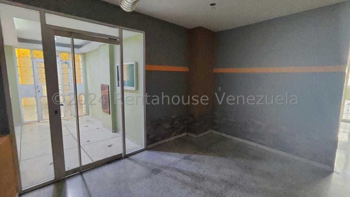 Apartamento (1 Nivel) en Venta en Centro, Aragua - 34