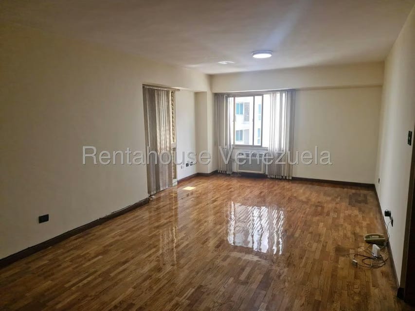 Apartamento (1 Nivel) en Venta en Campo Alegre, Distrito Metropolitano - 6