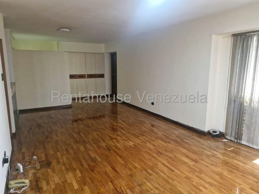 Apartamento (1 Nivel) en Venta en Campo Alegre, Distrito Metropolitano - 9