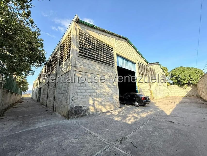 Comercial (Galpon - Deposito) en Venta en Zona Oeste, Lara