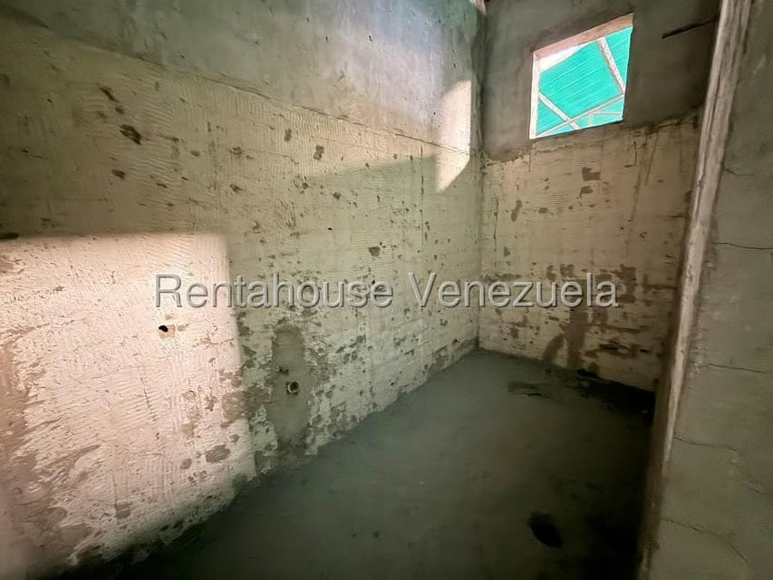 Comercial (Galpon - Deposito) en Venta en Zona Oeste, Lara - 16