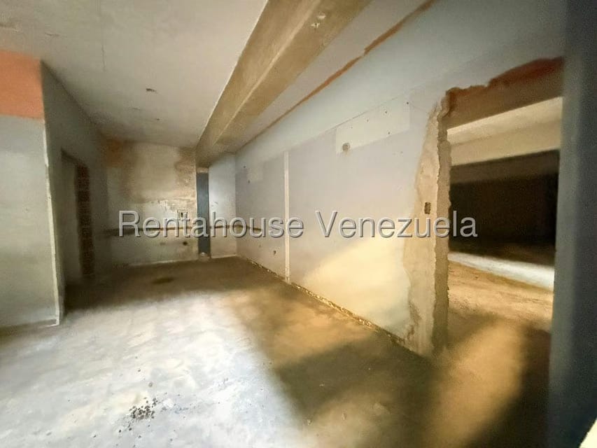 Comercial (Galpon - Deposito) en Venta en Zona Oeste, Lara - 9