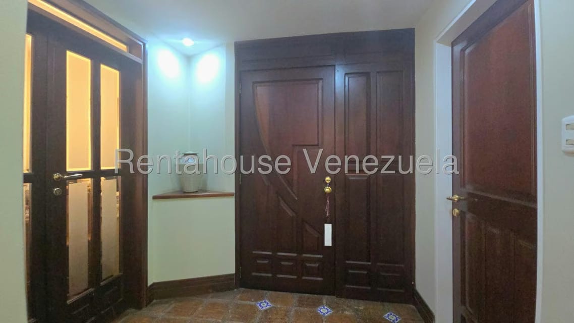 Apartamento (1 Nivel) en Venta en San Roman, Distrito Metropolitano - 3