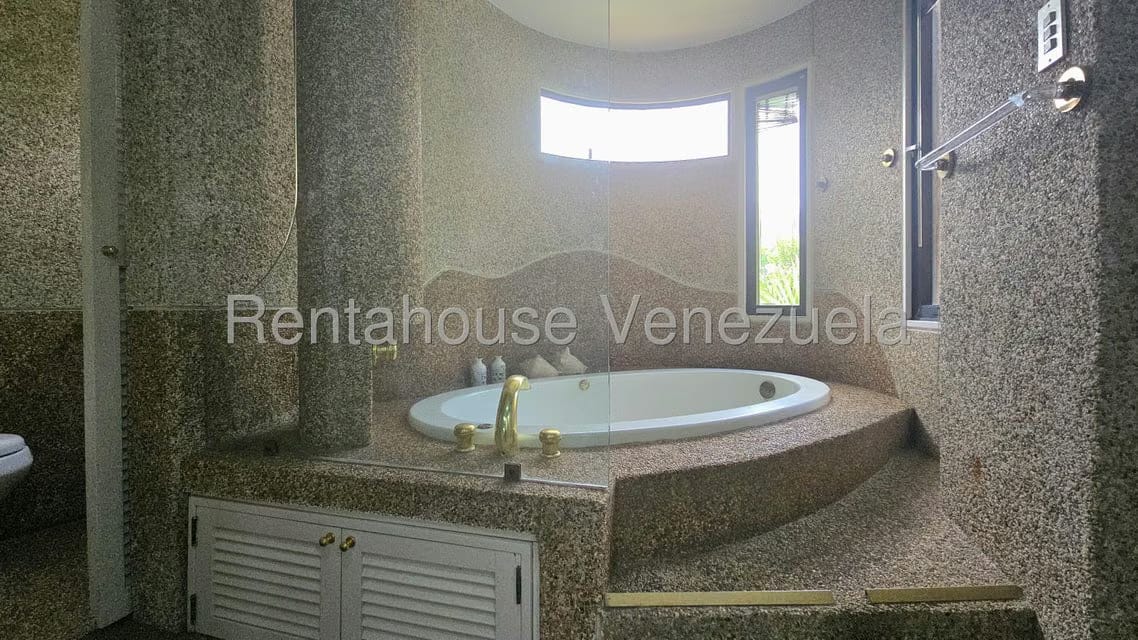Apartamento (1 Nivel) en Venta en San Roman, Distrito Metropolitano - 30