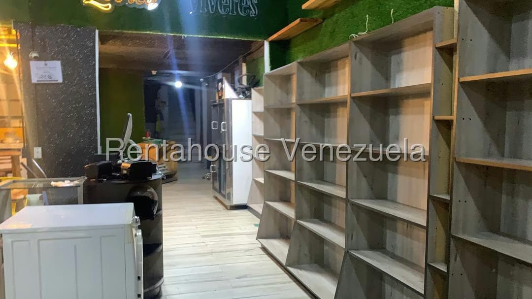 Comercial (Local Comercial) en Alquiler en El Paraiso, Distrito Metropolitano - 12